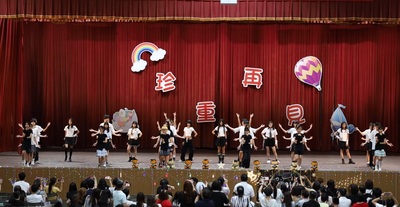 113學年度畢業典禮表演圖片